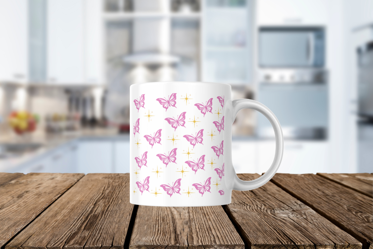 Taza con mariposas nombre y inicial